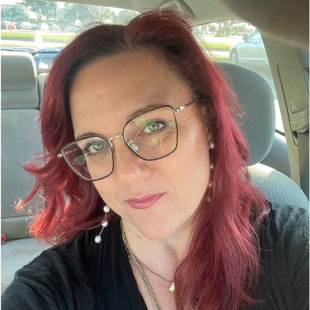 Meet your Posher, Alicia